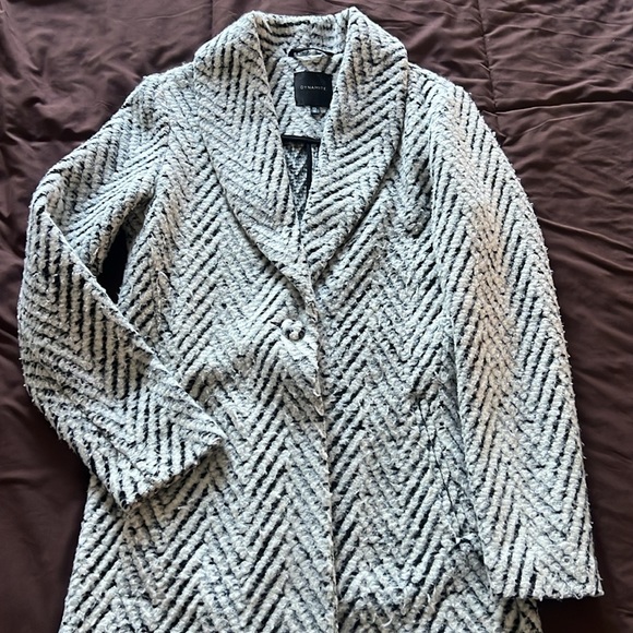 Jacket - Picture 1 of 6